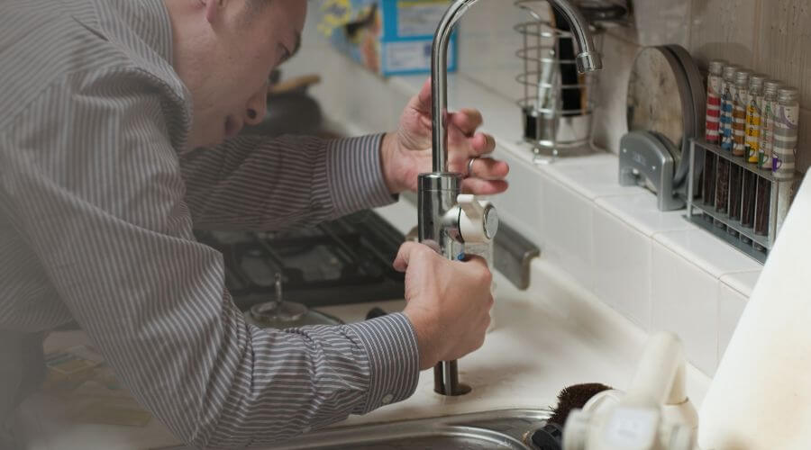 Expert burst pipe repair services in Tougaloo, MS